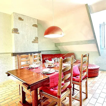 Familial A Juncalas, 70 M² Avec Jardin Prive ! アパート